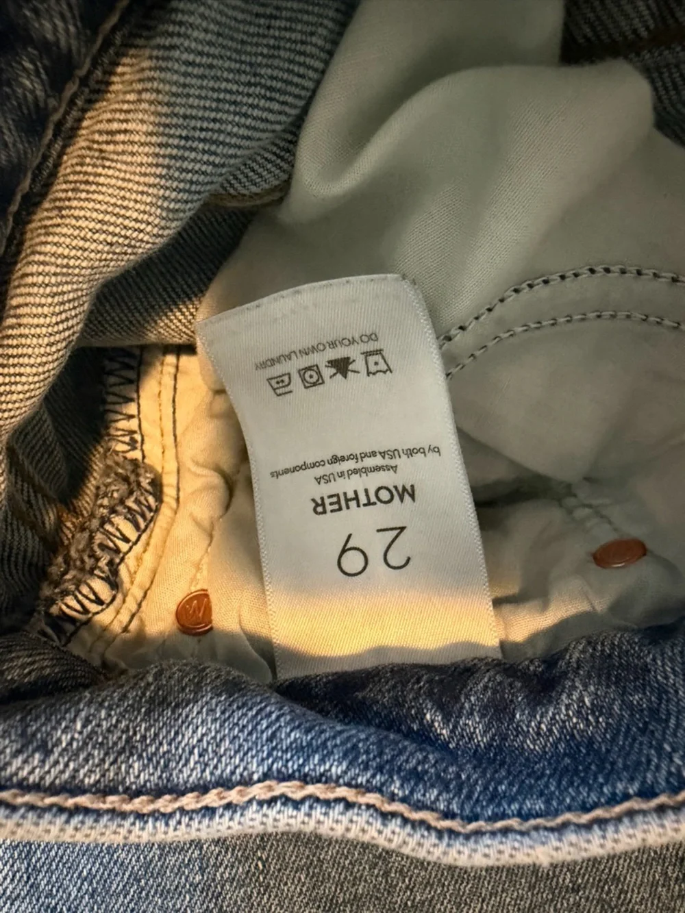 MOTHER Dodger Flood Cuff Jeans - Picture 5 of 5